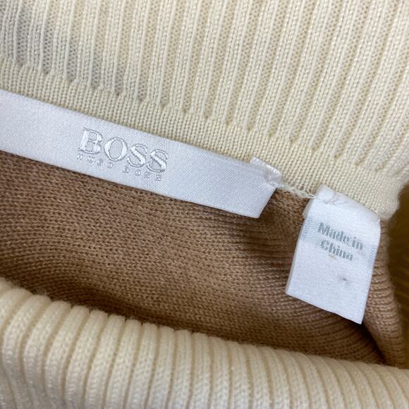 Boss Hugo Boss Reversible Poncho in Wool With Striped Border - Picture 10 of 12